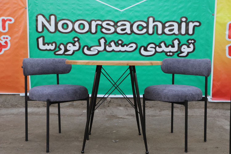 میز ایفلی فلزی