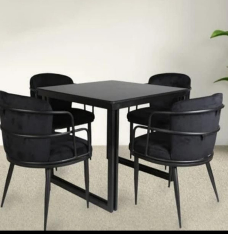 ست ۴ نفره میز سزار با ۴ عدد صندلی پلانتر