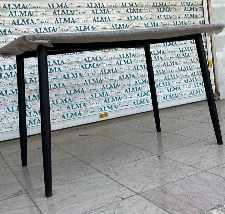 میز شاسیخور فلزی با صفحه MDF روکش وکیوم مقاوم