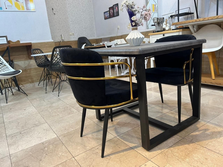 صندلی پلانتر با فوم ۷ سانتیمتری و قابلیت انتخاب در ۳۲ رنگ